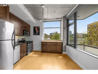 Photo #3: 780432570 Listing 