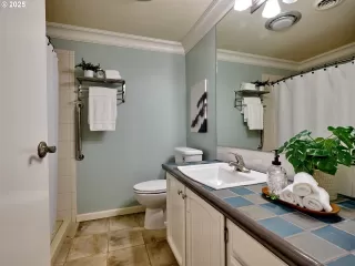 Photo #3: 781844449 Listing