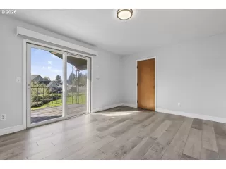 Photo #5: 782075780 Listing 