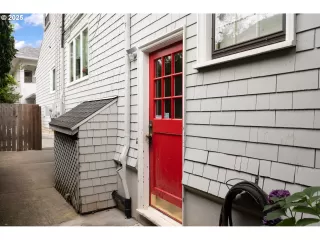 Photo #4: 782603442 Listing