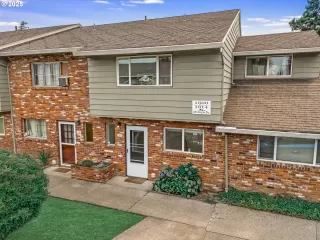 Photo #2: 782735990 Listing