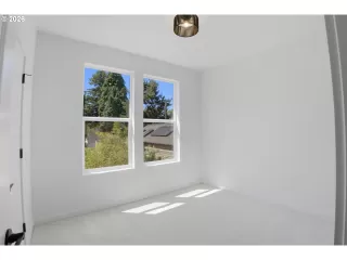 Photo #6: 783425061 Listing
