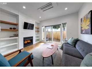 Photo #5: 783809677 Listing