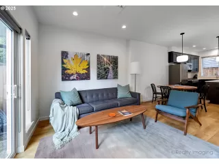 Photo #6: 783809677 Listing