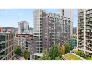 Photo #1: 784403777 Listing