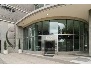 Photo #2: 784403777 Listing