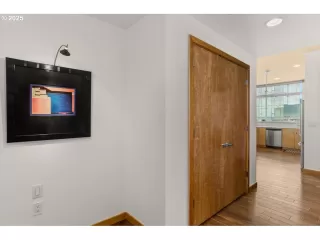 Photo #4: 784403777 Listing