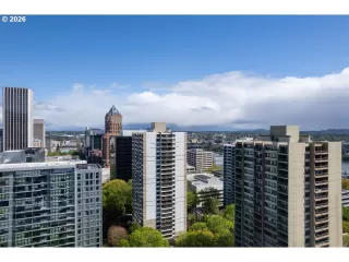 Photo #5: 784915927 Listing 