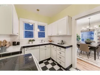 Photo #5: 785526909 Listing