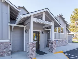 Photo #2: 785760291 Listing