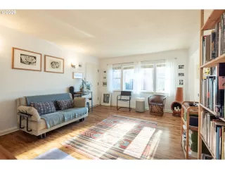 Photo #4: 785787505 Listing 