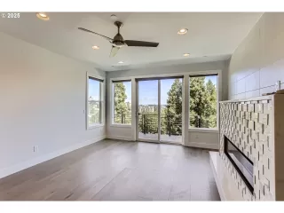 Photo #1: 786159408 Listing 