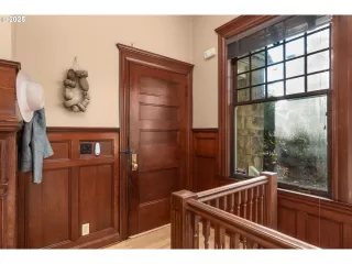 Photo #2: 786378431 Listing