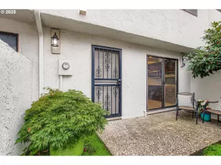 Photo #2: 786526606 Listing 