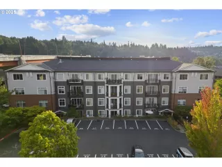 More Details about MLS # 787458238 : 196 SE SPOKANE ST 110