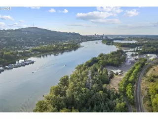 Photo #2: 787458238 Listing 