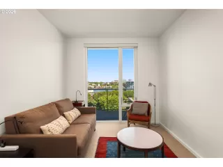 Photo #4: 788774854 Listing