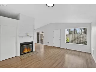 Photo #5: 788842770 Listing