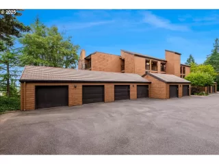 Photo #1: 788995172 Listing