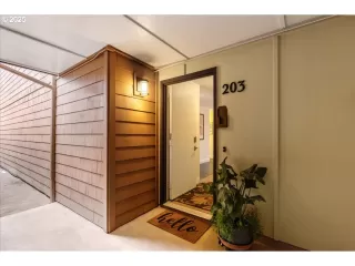 Photo #3: 788995172 Listing