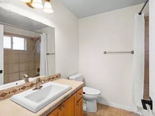 Photo #4: 789329576 Listing 