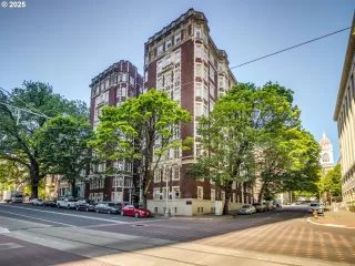 Click for more information on MLS # 789947776 : 1209 SW 6TH AVE 402 More Details about MLS # 789947776 : 1209 SW 6TH AVE 402