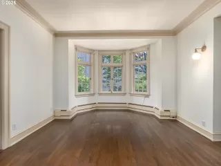 Photo #5: 789947776 Listing