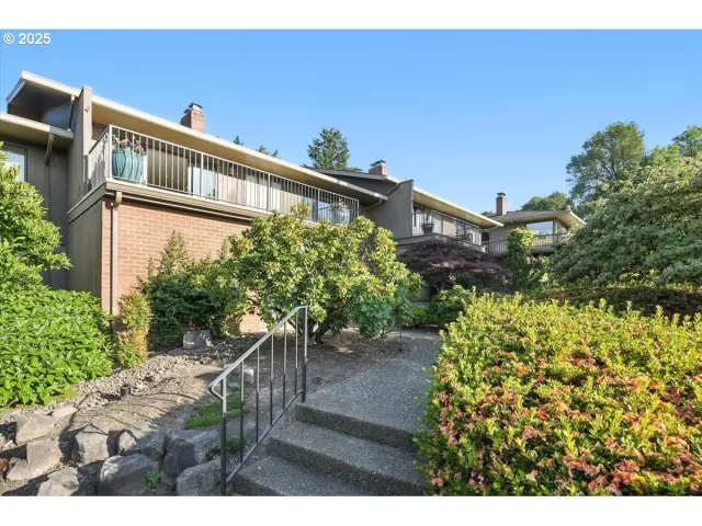 MLS: 789996166 Condo For Sale