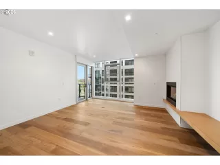 Photo #4: 790526174 Listing 