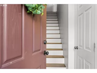 Photo #6: 790533790 Listing 