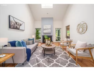 Photo #1: 791172085 Listing