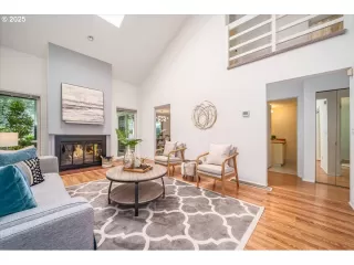 Photo #3: 791172085 Listing