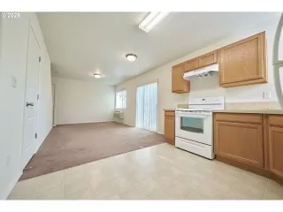 Photo #3: 792011248 Listing 