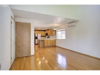 Photo #5: 792629250 Listing 