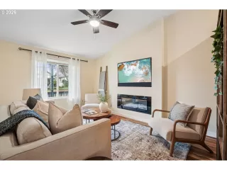 More Details about MLS # 792716809 : 2113 NE 77TH AVE