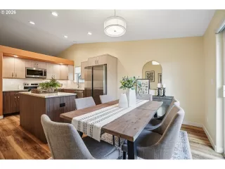 Photo #3: 792716809 Listing