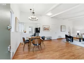 Photo #3: 793796978 Listing