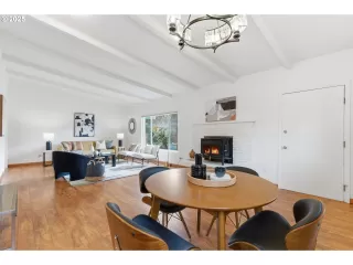 Photo #5: 793796978 Listing