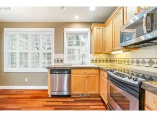 Photo #5: 794360323 Listing