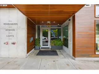 Photo #1: 794391049 Listing