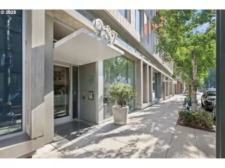 Photo #1: 795329502 Listing