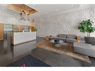 Photo #3: 795329502 Listing