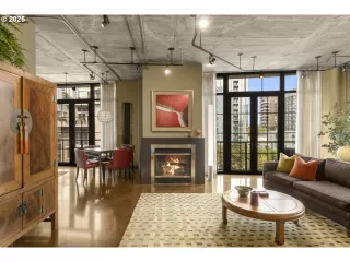 Photo #3: 795887398 Listing 