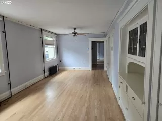 Photo #5: 796518664 Listing