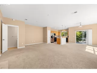 Photo #6: 796804458 Listing 