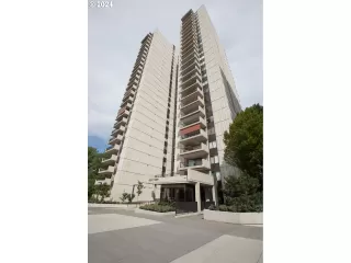More Details about MLS # 797318545 : 2221 SW 1ST AVE 1524