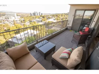 Photo #3: 797318545 Listing