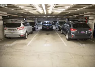 Photo #6: 797318545 Listing