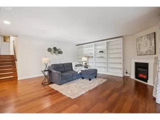 Photo #2: 797321368 Listing 