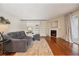 Photo #3: 797321368 Listing 